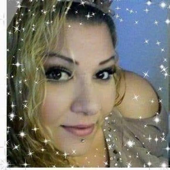 Meet your Posher, Annette - Picture 1 of 1